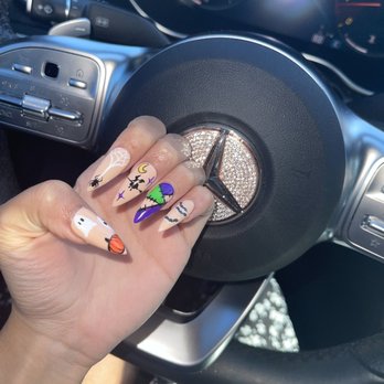 Tipsy Nails - Halloween Nails - Nail Salons Near Me - Newhall, California Tipsy Nails - Halloween Nails - Nail Salons Near Me - Newhall, California