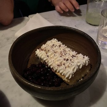 Quetzal - Très leches - Mexican Near Me - Toronto, Ontario