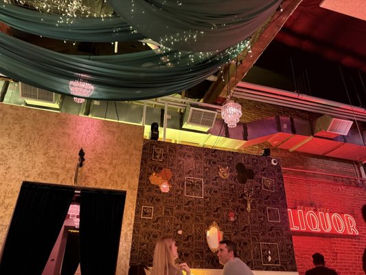 Barrel House Cafe & Bar by null