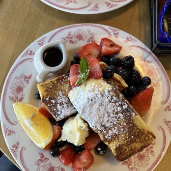 Plain Jane - Pain de mie Custardy French Toast (2 pcs) - Breakfast & Brunch Near Me - San Francisco, California Plain Jane - Pain de mie Custardy French Toast (2 pcs) - Breakfast & Brunch Near Me - San Francisco, California
