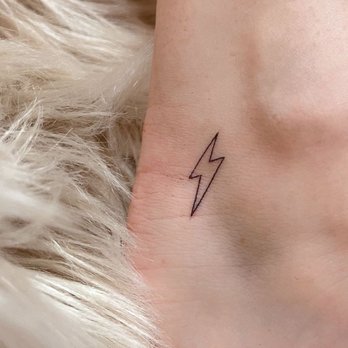 Evoluxe Studio & Academy - Lightning tattoo - Permanent Makeup Near Me - Seattle, Washington
