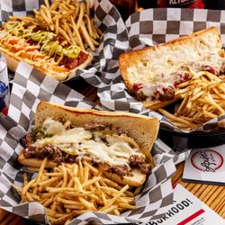 Louie's Grill and Bar