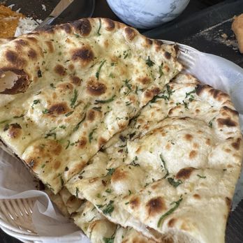 Mint Leaf Indian Bistro - Garlic Naan - Indian Near Me - Salem, Oregon