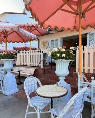 Jeannine's Restaurant & Bakery by null