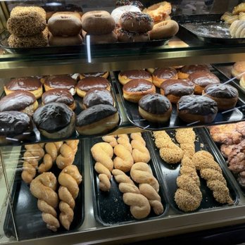Zehnder's Bakery - Bakeries Near Me - Frankenmuth, Michigan Zehnder's Bakery - Bakeries Near Me - Frankenmuth, Michigan