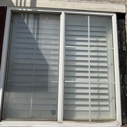 R&R restoration services - Exterior window repair water damage