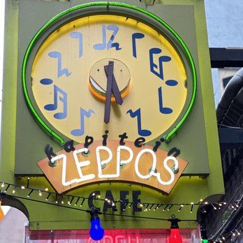 Kapitein Zeppos - Cafes Near Me - Amsterdam, New Hampshire