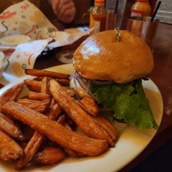 Joshua Tree Saloon - Coyote Chipotle Burger - Dive Bars Near Me - Joshua Tree, California Joshua Tree Saloon - Coyote Chipotle Burger - Dive Bars Near Me - Joshua Tree, California