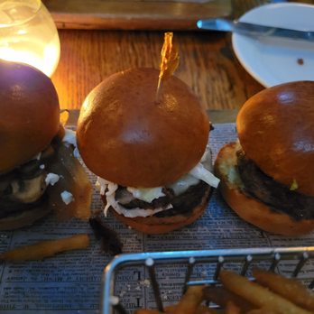 Woodbines - Irish Near Me - Long Island City, New York