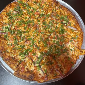Happy Pizza - Butter Chicken Pizza - Pizza Near Me - Manteca, California