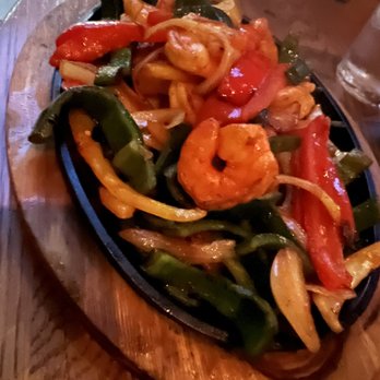 La Mesa Modern Mexican - Shrimp Fajitas - Mexican Near Me - St. Charles, Illinois La Mesa Modern Mexican - Shrimp Fajitas - Mexican Near Me - St. Charles, Illinois