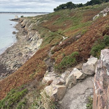 Howth Cliff Walk - Landmarks & Historical Buildings Near Me Howth Cliff Walk - Landmarks & Historical Buildings Near Me