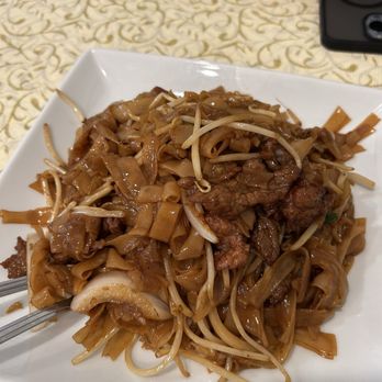 Oriental Chef - Beef chow fun - really good wok hei - Seafood Near Me - Stockton, California