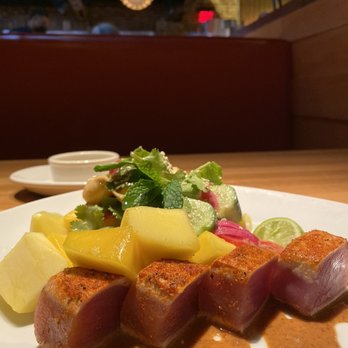 Hillstone - Grilled ahi tuna salad - Salad Near Me - Houston, Texas Hillstone - Grilled ahi tuna salad - Salad Near Me - Houston, Texas