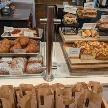King Arthur Baking Company - Bakeries Near Me - Norwich, Vermont