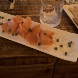 CRUSH Wine Bar - Smoked salmon with capers
