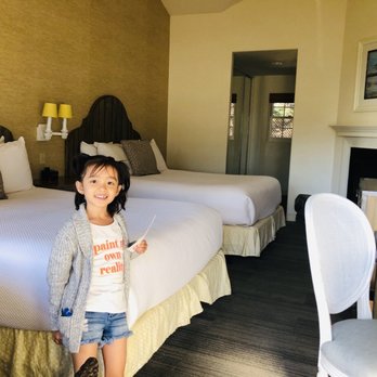 Fogcatcher Inn - Room with 2 quests, fireplace and a great front view of the ocean - Hotels Near Me - Cambria, California Fogcatcher Inn - Room with 2 quests, fireplace and a great front view of the ocean - Hotels Near Me - Cambria, California