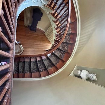 Oaklands Mansion - Up the main staircase - Museums Near Me - Murfreesboro, Tennessee