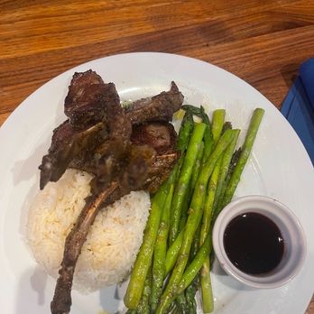 Octopus Kitchen - Lamb chops with rice and asparagus - Seafood Near Me - Atlanta, Georgia Octopus Kitchen - Lamb chops with rice and asparagus - Seafood Near Me - Atlanta, Georgia