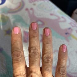 Fei Fei Nail & Spa - Note....I have very sad nails and I feel very good about them with my manicure :)