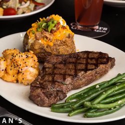 Houlihan's