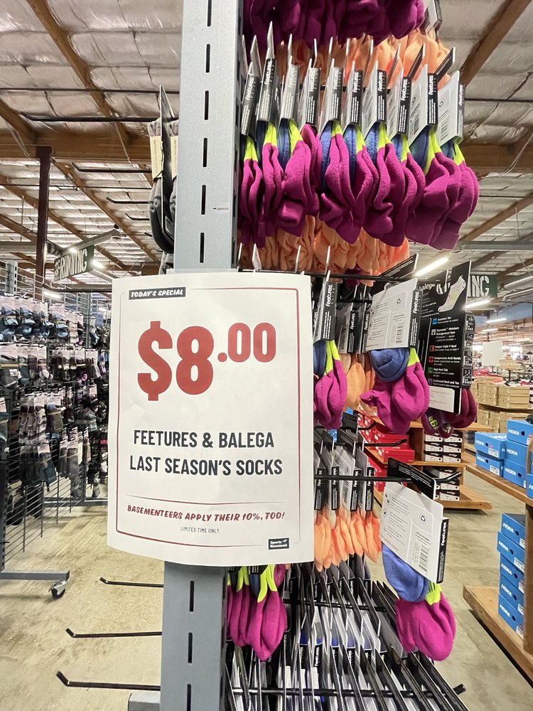 SPORTS BASEMENT Updated October 2024 214 Photos & 476 Reviews 1875 S Ave, Campbell