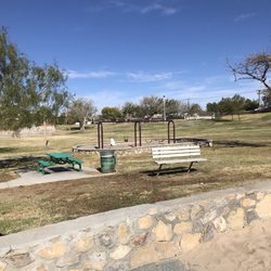 Paul Harvey Park - Swings!