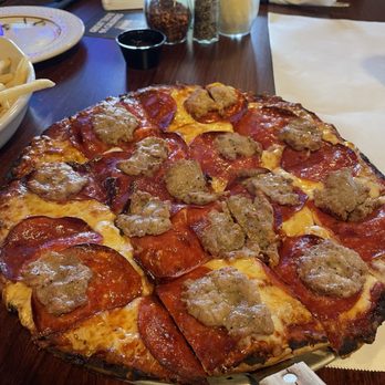 Nicos Pizza - Sausage/pepperoni Ninos Almost Famous Pizza Burger - Burgers Near Me - West Allis, Wisconsin