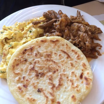La Fogata Restaurant - Calentao de arepa y ropa vieja. - Colombian Near Me - Elizabeth, New Jersey