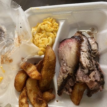 Daddy D'z BBQ Joynt - Beef Brisket Plate w Mac n cheese and potato wedges - Barbeque Near Me - Atlanta, Georgia