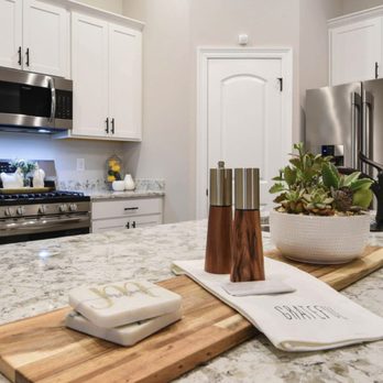 Jennuwine Design - Home Staging Near Me - Biloxi, Mississippi Jennuwine Design - Home Staging Near Me - Biloxi, Mississippi