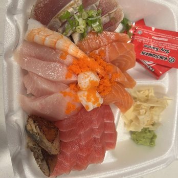 Musashi’s - Chirashi bowl - Sushi Bars Near Me - Corona, California