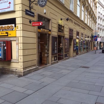 Cigars Wessely - Tobacco Shops Near Me - Vienna, 9