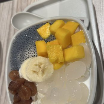 Sweethoney Dessert - V1. Snow White V1. 白雪黑珍珠 - Desserts Near Me - Colma, California Sweethoney Dessert - V1. Snow White V1. 白雪黑珍珠 - Desserts Near Me - Colma, California