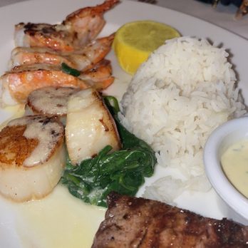 Shaw's Crab House - Steak scallops and shrimp - Seafood Near Me - Chicago, Illinois Shaw's Crab House - Steak scallops and shrimp - Seafood Near Me - Chicago, Illinois