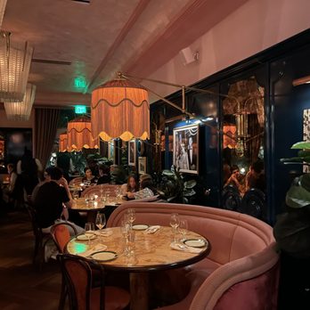 Contessa Miami - Stunning Art Deco Design
Comfortable seating. - Italian Near Me - Miami, Florida Contessa Miami - Stunning Art Deco Design
Comfortable seating. - Italian Near Me - Miami, Florida