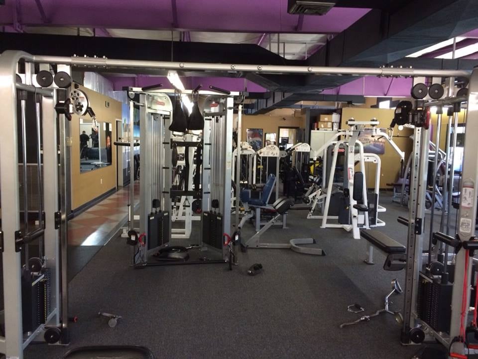 FITNESS 2000 Updated August 2024 19 Photos 1100 Greenwood Xing