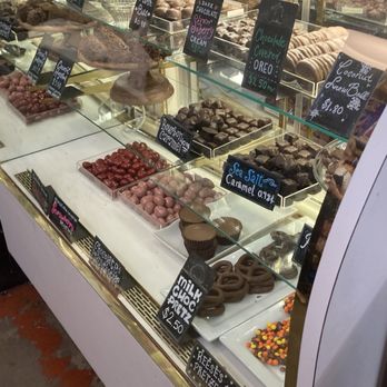 3 Star Candy Shop - Candy Stores Near Me - Round Rock, Texas