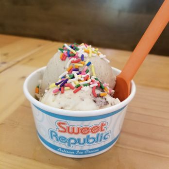 Sweet Republic - Brownie mix scoop and coffee with sprinkles - Ice Cream & Frozen Yogurt Near Me - Phoenix, Arizona