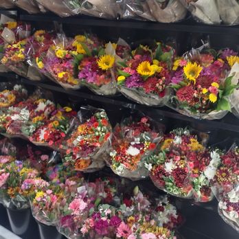 Costco - Wholesale Stores Near Me - Commack, New York