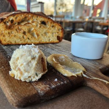 Vanda Cucina - Served with housemade butter, garlic paste and oil oil - Italian Near Me - Warwick, Rhode Island Vanda Cucina - Served with housemade butter, garlic paste and oil oil - Italian Near Me - Warwick, Rhode Island