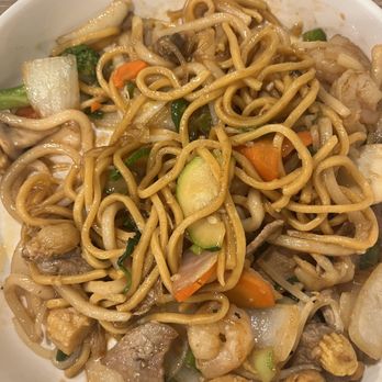 Whealthy - BYO bowl: egg + glass noodle, zucchini, carrots, onion, roasted garlic, baby corn, shrimp, spinach, mushroom - Asian Fusion Near Me - Santa Ana, California Whealthy - BYO bowl: egg + glass noodle, zucchini, carrots, onion, roasted garlic, baby corn, shrimp, spinach, mushroom - Asian Fusion Near Me - Santa Ana, California