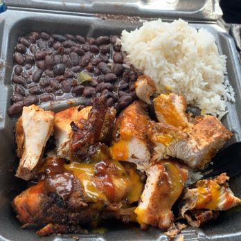 El Toro Grande - BBQ chicken, rice & beans - Barbeque Near Me - Palm City, Florida El Toro Grande - BBQ chicken, rice & beans - Barbeque Near Me - Palm City, Florida