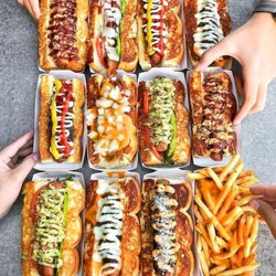 Daleos Hot Dogs - Condiments galore