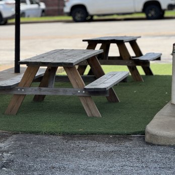 JumpShot Coffee - Outdoor Seating - Coffee & Tea Near Me - Tyler, Texas JumpShot Coffee - Outdoor Seating - Coffee & Tea Near Me - Tyler, Texas
