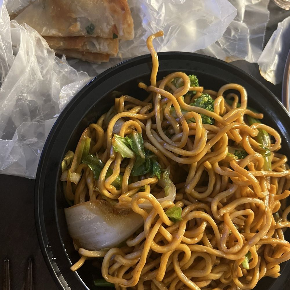 Chi Restaurant & Bar - scallion pancakes + vegetable lo mein - Szechuan Near Me - New York, New York