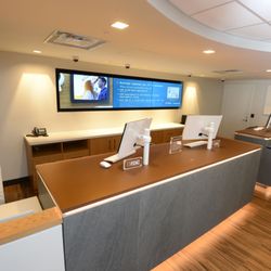 Bank of Hawaii - Bank of Hawaii Kihei Branch Teller Area