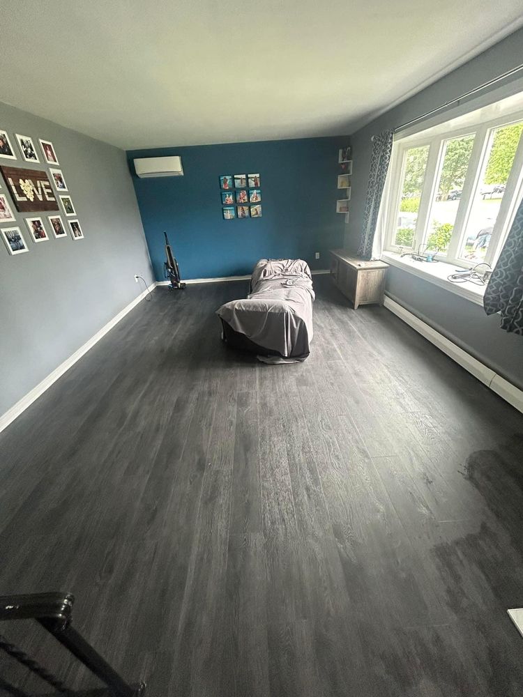 Slide of Smitty Remodeling