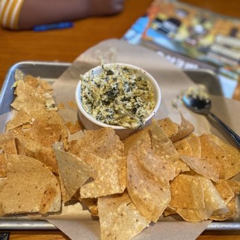BJ's Restaurant & Brewhouse - Spinach And Artichoke Dip - Pizza Near Me - La Mesa, California