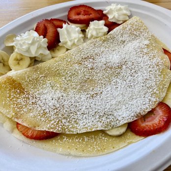 Gelato Picks - a crepe with strawberries and whipped cream - Gelato Near Me - Sugar Land, Texas Gelato Picks - a crepe with strawberries and whipped cream - Gelato Near Me - Sugar Land, Texas